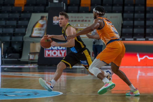 今年的总决 今年的总决